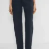 Agatha-Hose