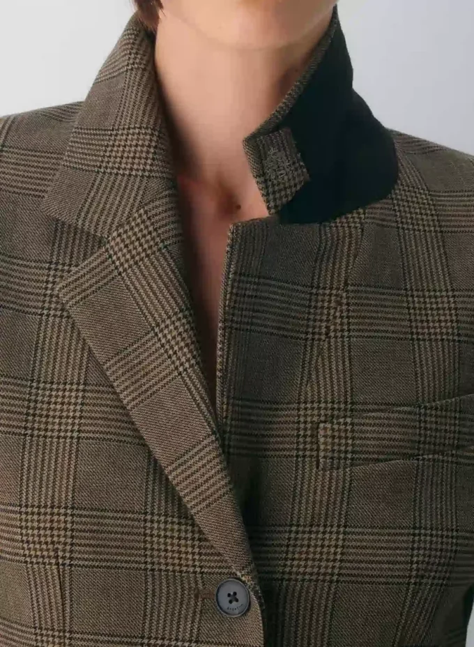 Auffälliger Blazer – (Re)ssential