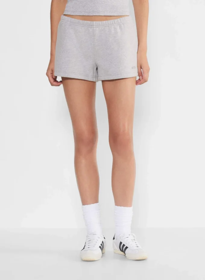 Bequeme Sweatfleece-Boyfriend-Shorts mit niedriger Leibhöhe