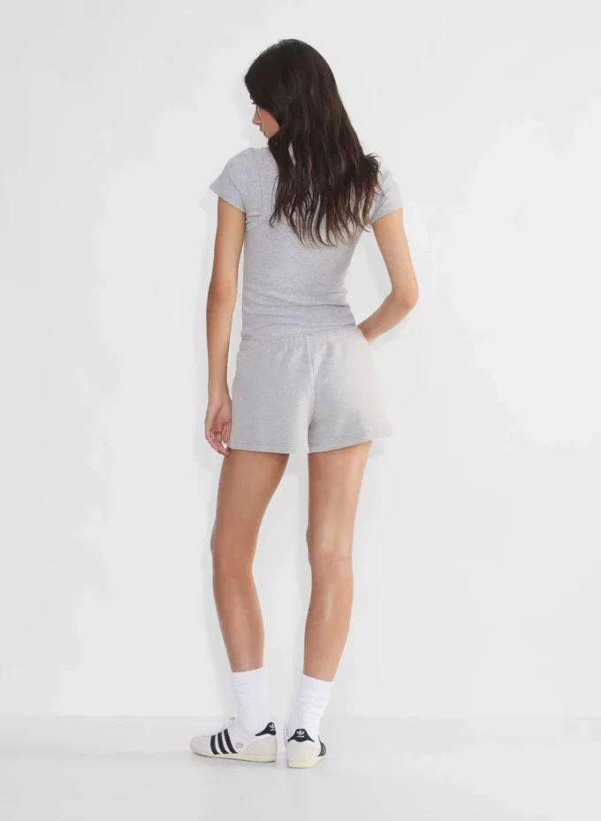 Bequeme Sweatfleece-Boyfriend-Shorts mit niedriger Leibhöhe