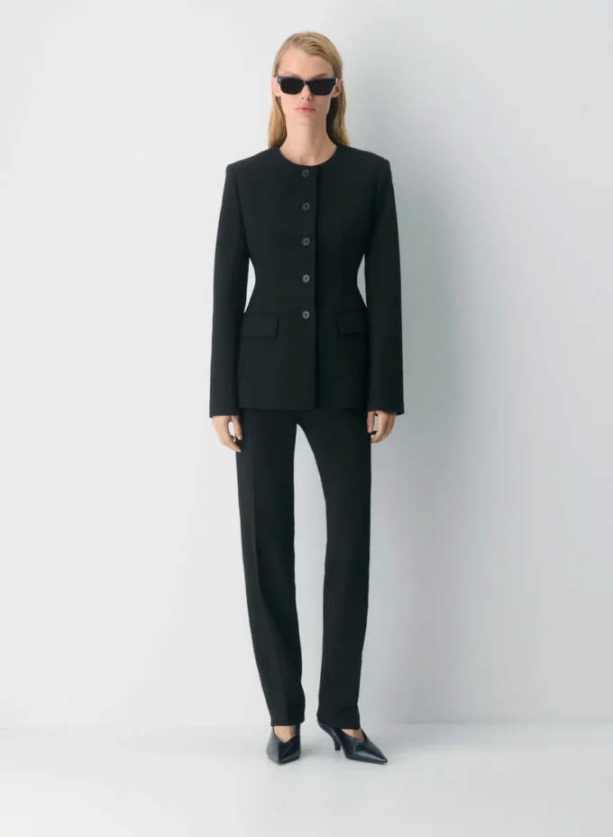 Broker-Hose – (Re)ssential Broker-Hose – (Re)ssential