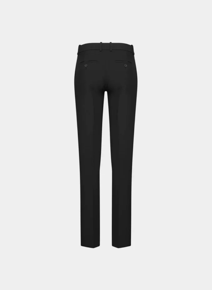Broker-Hose – (Re)ssential Broker-Hose – (Re)ssential