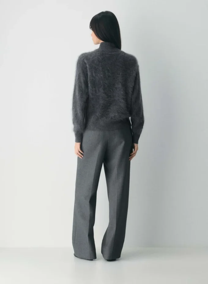 Brushed Cashmere Relaxed Turtleneck Brushed Cashmere Relaxed Turtleneck