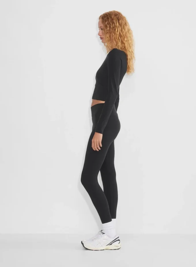 BUTTER Crossover Hi-Rise 26″ Leggings