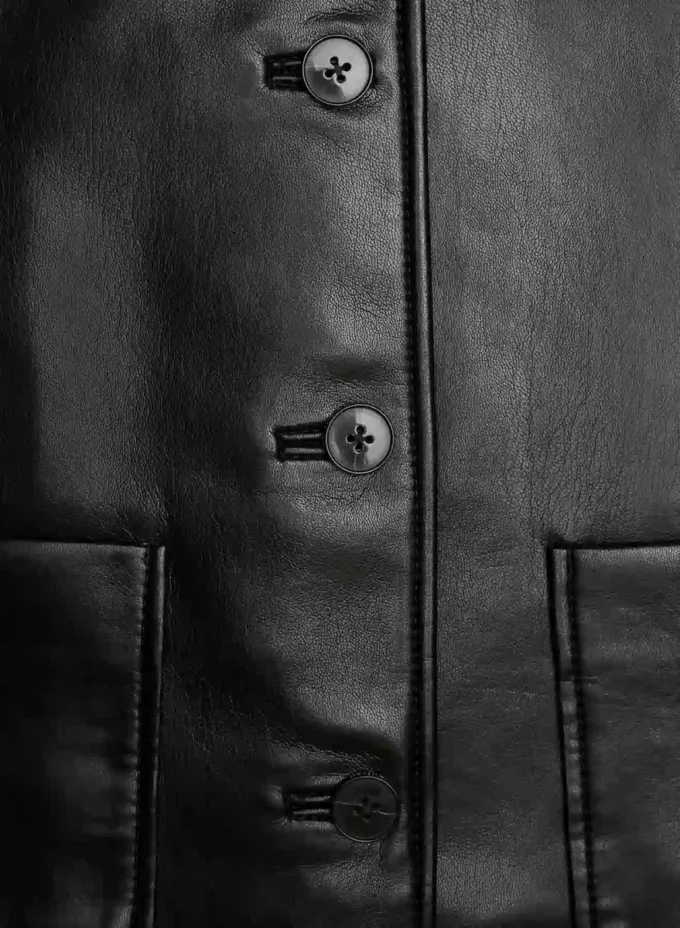 Claudette Jacke – UnReal Leather Claudette Jacke – UnReal Leather