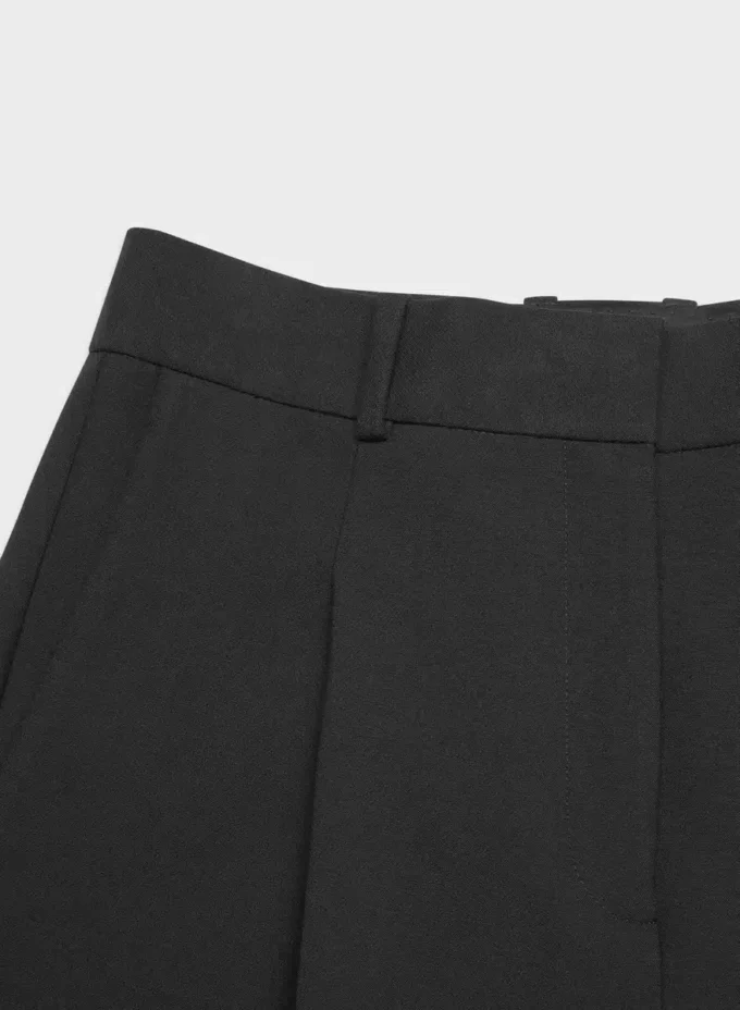 Collins Hose – (Re)ssential Collins Hose – (Re)ssential