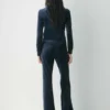 Courtney Velourshose Courtney Velourshose