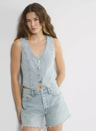 Denim Forum Die Mia-Jeansweste im Stil der 90er Jahre
