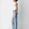 Denim Forum Die Vintage-Jeans mit mittlerer Leibhöhe und weitem Bein aus den 90ern Denim Forum Die Vintage-Jeans mit mittlerer Leibhöhe und weitem Bein aus den 90ern