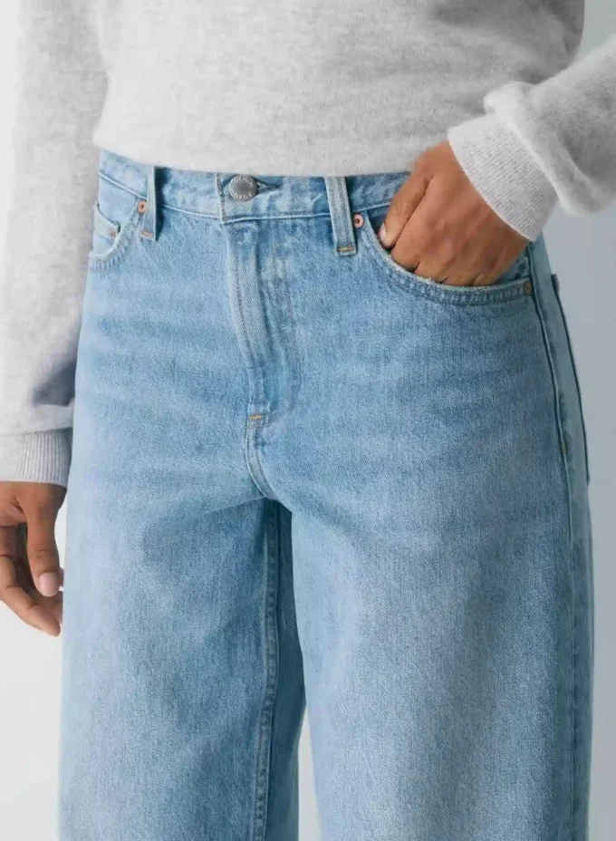 Denim Forum Die Vintage-Jeans mit niedriger Leibhöhe und schmal zulaufendem Bein aus den 90ern Denim Forum Die Vintage-Jeans mit niedriger Leibhöhe und schmal zulaufendem Bein aus den 90ern