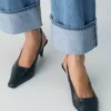 Denim Forum Die Vintage Lo-Rise Cuffed Jeans im Stil der 90er Jahre Denim Forum Die Vintage Lo-Rise Cuffed Jeans im Stil der 90er Jahre