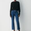 Denim Forum Uma Curve-Fit-Jeans mit hoher Leibhöhe und geradem Bein Denim Forum Uma Curve-Fit-Jeans mit hoher Leibhöhe und geradem Bein