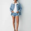Denim Forum Vintage-Jeansshorts im Stil der 90er Jahre Denim Forum Vintage-Jeansshorts im Stil der 90er Jahre