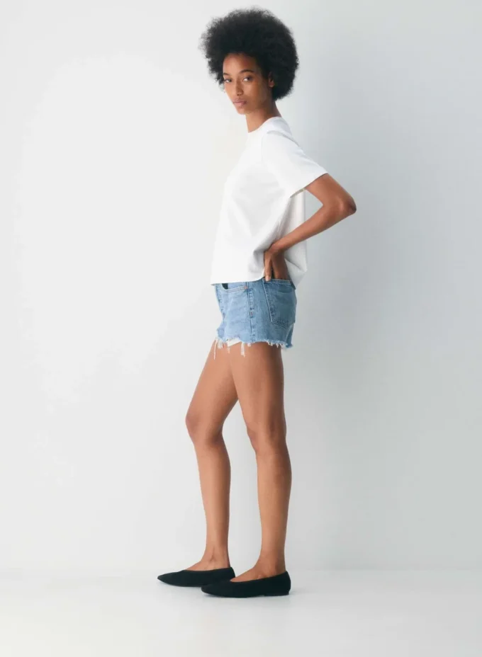 Denim Forum Vintage-Jeansshorts im Stil der 90er Jahre Denim Forum Vintage-Jeansshorts im Stil der 90er Jahre