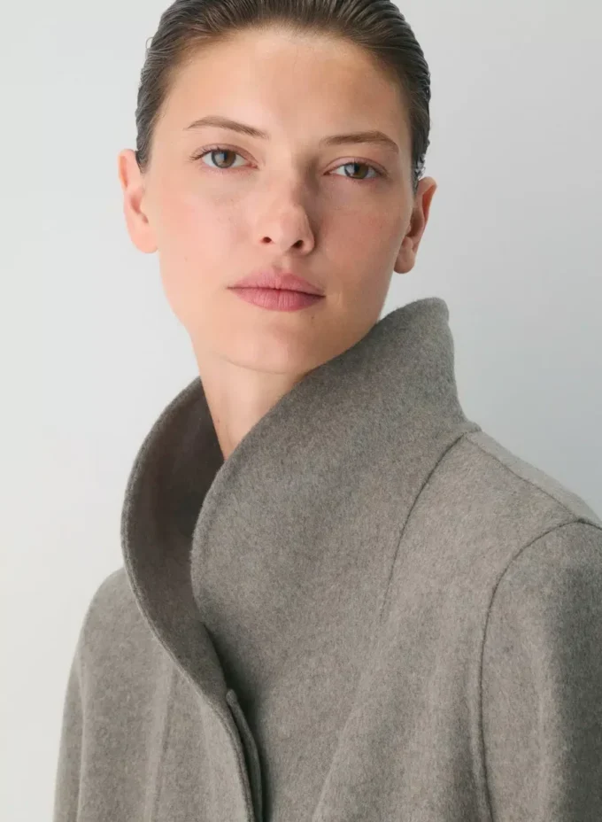 Der Cocoon Double-Faced Coat – Luxe (Re)Wool
