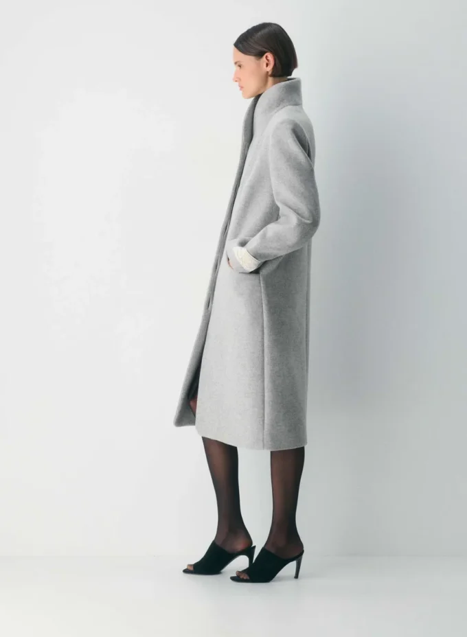 Der Cocoon Long Coat – Luxuriöse Woll-Kaschmir-Mischung Der Cocoon Long Coat – Luxuriöse Woll-Kaschmir-Mischung