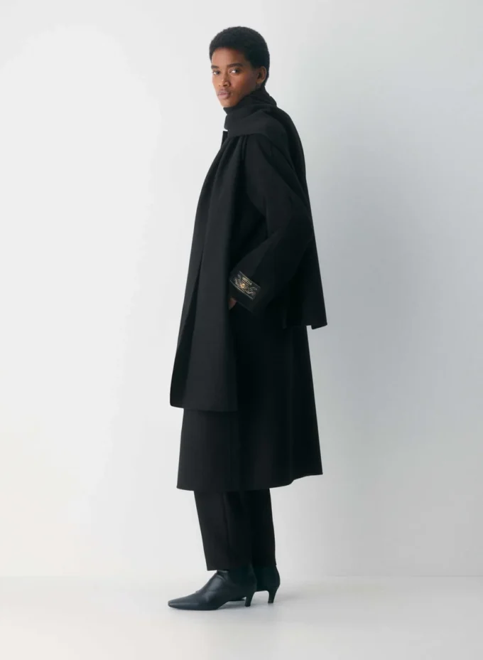 Der Embrace Double-Faced Coat – Luxe (Re)Wool Der Embrace Double-Faced Coat – Luxe (Re)Wool
