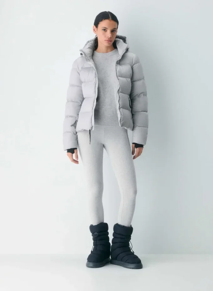 Der SuperSnug Puff™ – Satin Flex™ Der SuperSnug Puff™ – Satin Flex™