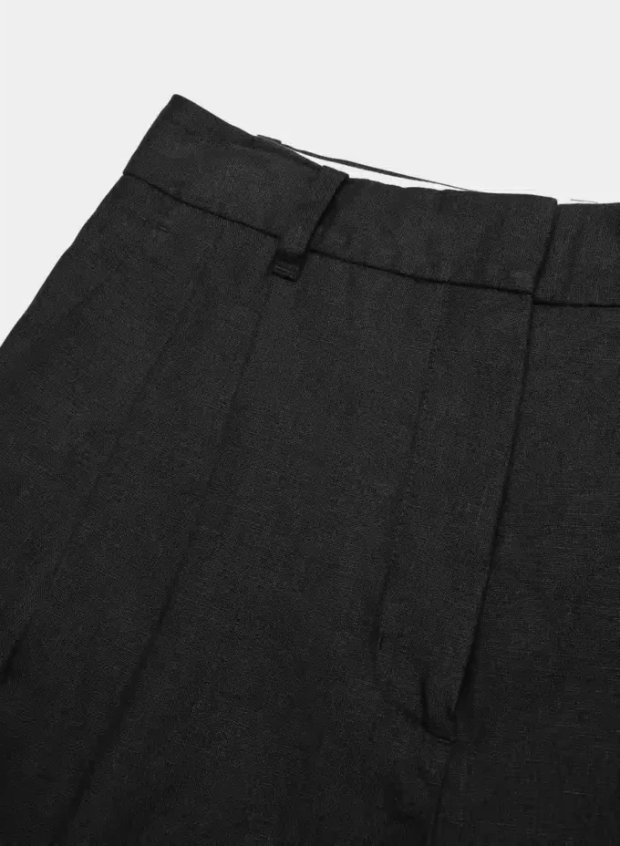Die Effortless Short™ Leinen Mid-Thigh Die Effortless Short™ Leinen Mid-Thigh