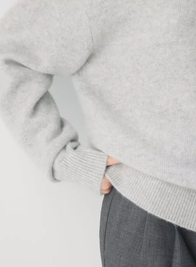 Essential Cashmere Pullover mit lockerem U-Boot-Ausschnitt