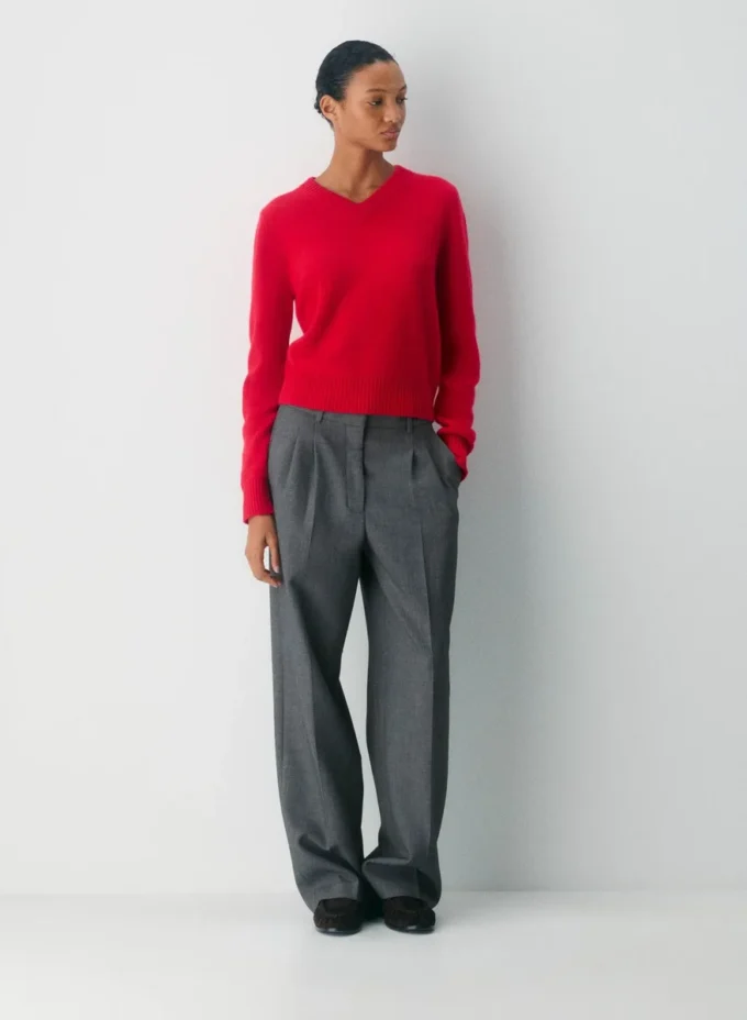 Essential Cashmere Pullover mit V-Ausschnitt