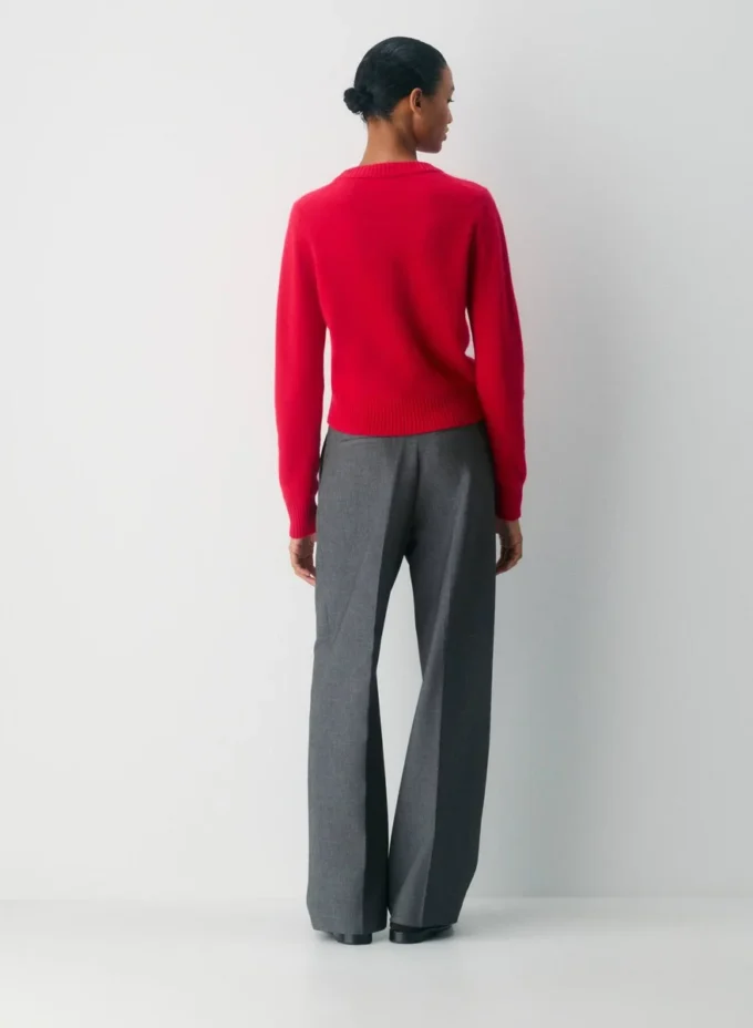 Essential Cashmere Pullover mit V-Ausschnitt