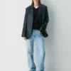 Essential Cashmere Sweater mit lockerem V-Ausschnitt Essential Cashmere Sweater mit lockerem V-Ausschnitt