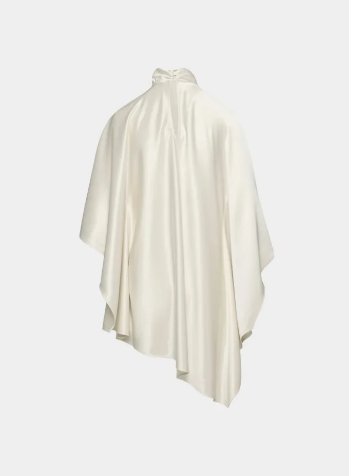 Fan-Satin-Kleid