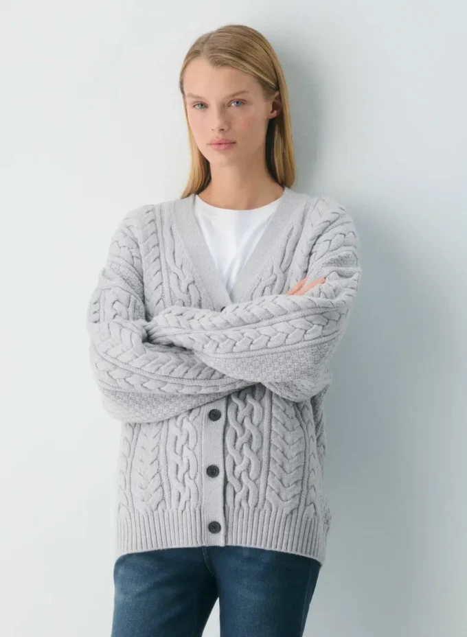 Heritage Knit Merinowolle-Cardigan mit V-Ausschnitt Heritage Knit Merinowolle-Cardigan mit V-Ausschnitt