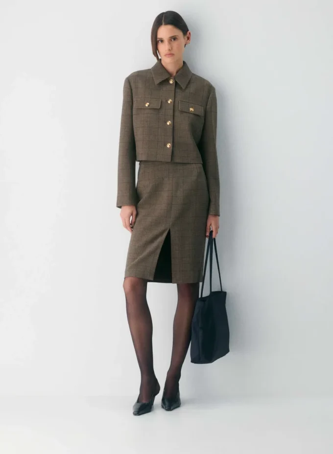 Justina Jacke – (Re)ssential Justina Jacke – (Re)ssential