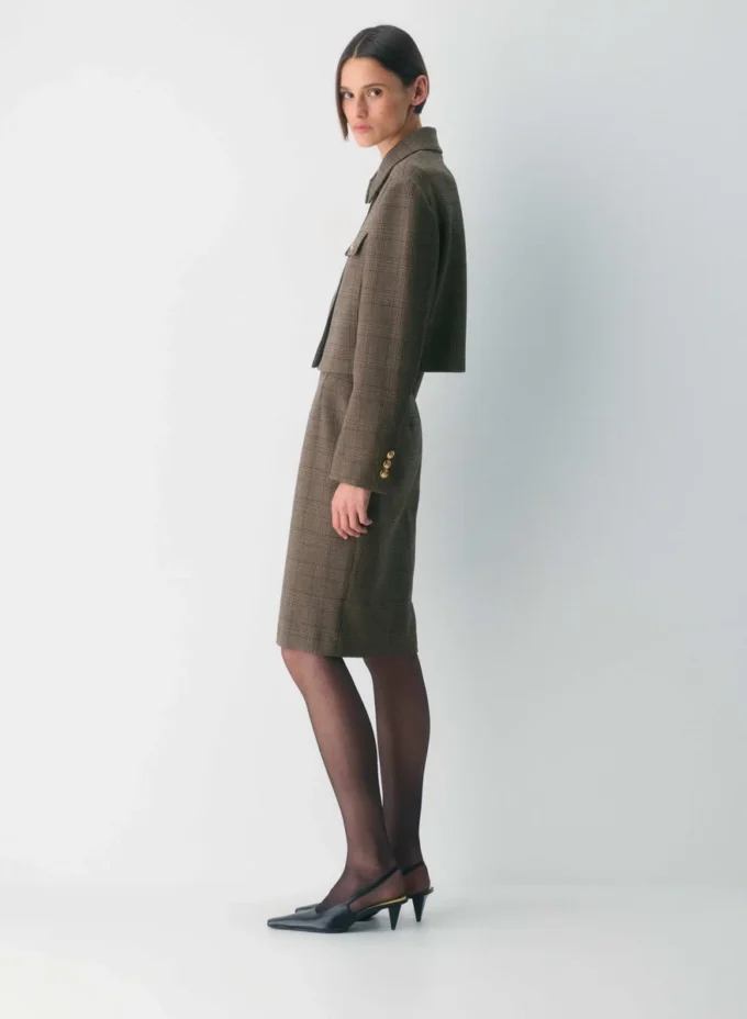 Justina Jacke – (Re)ssential Justina Jacke – (Re)ssential