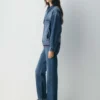 Levi’s Truckerjacke im Stil der 90er Jahre Levi’s Truckerjacke im Stil der 90er Jahre