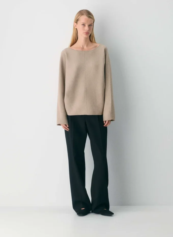 Minimalistischer Pullover Minimalistischer Pullover
