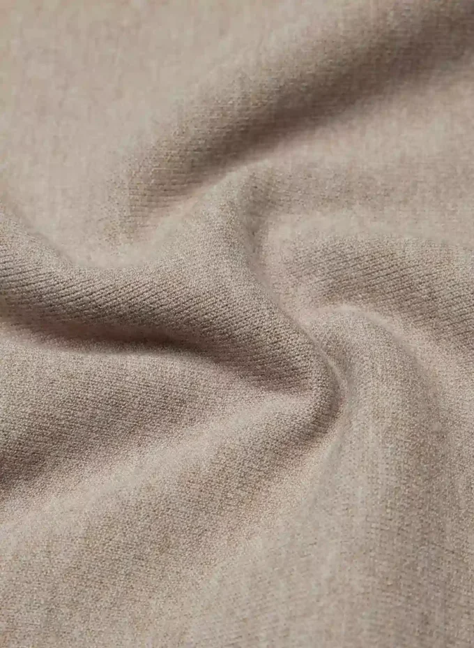 Minimalistischer Pullover Minimalistischer Pullover