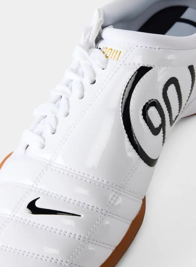 Nike T90