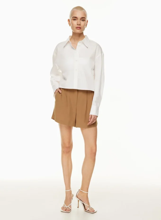Plissierte Shorts in mittlerer Länge Plissierte Shorts in mittlerer Länge