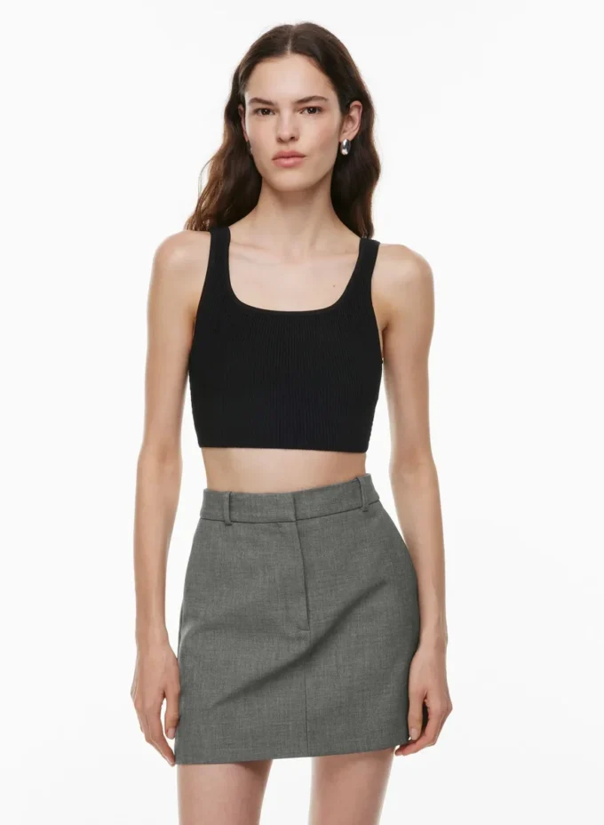 Sculpt Knit Tanktop mit quadratischem Ausschnitt Sculpt Knit Tanktop mit quadratischem Ausschnitt
