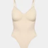 ShapeEnhance™ Body mit tiefem Rückenausschnitt und String-Schnitt