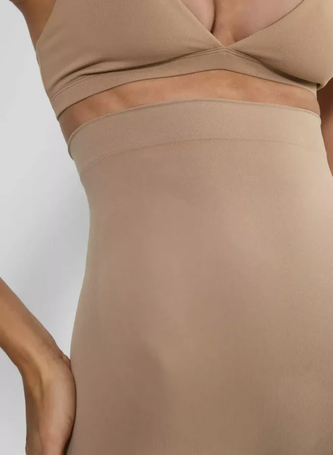 ShapeEnhance™ Nahtlose Super-High-Rise-Shorts