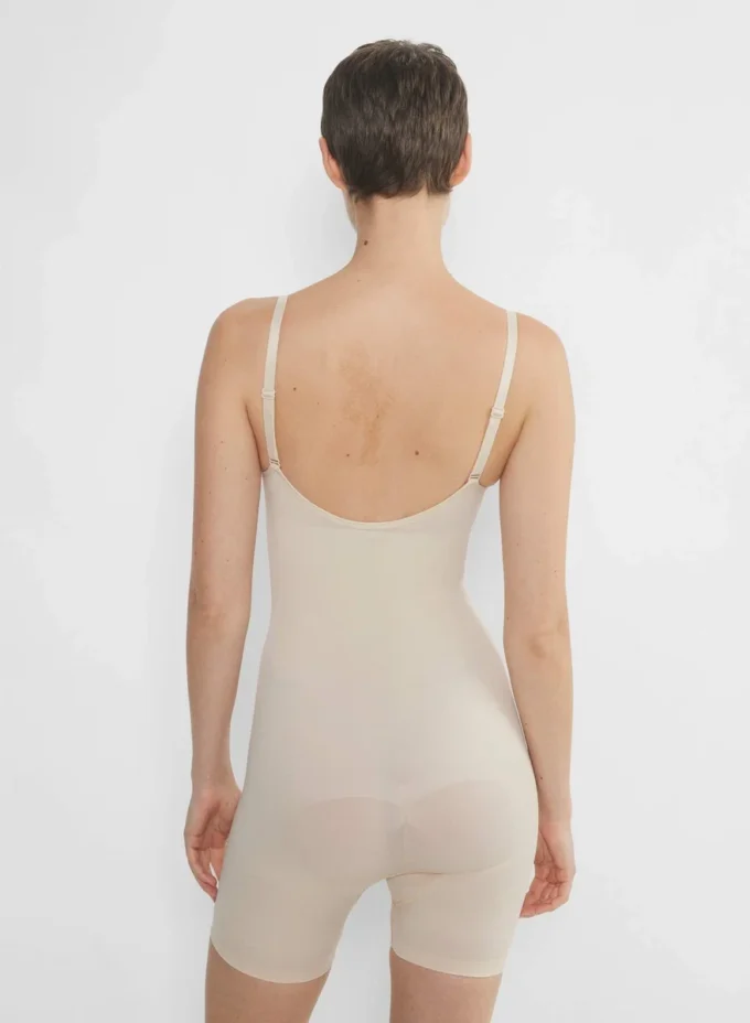 ShapeEnhance™ Nahtloser Body mit mittlerer Beinlänge