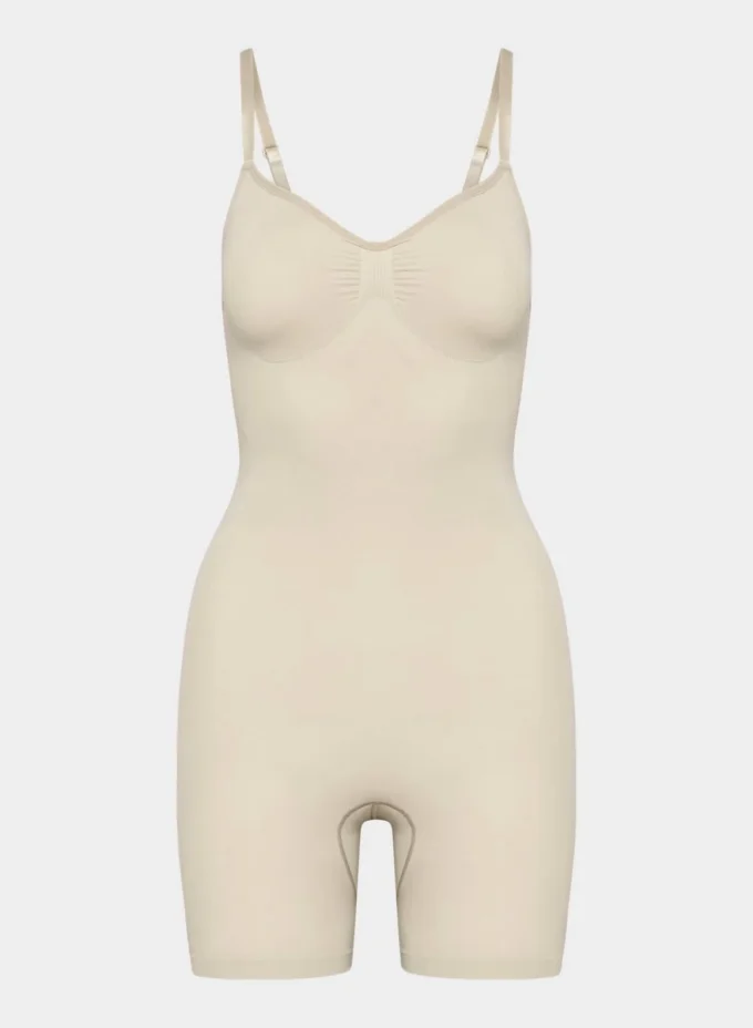 ShapeEnhance™ Nahtloser Body mit mittlerer Beinlänge