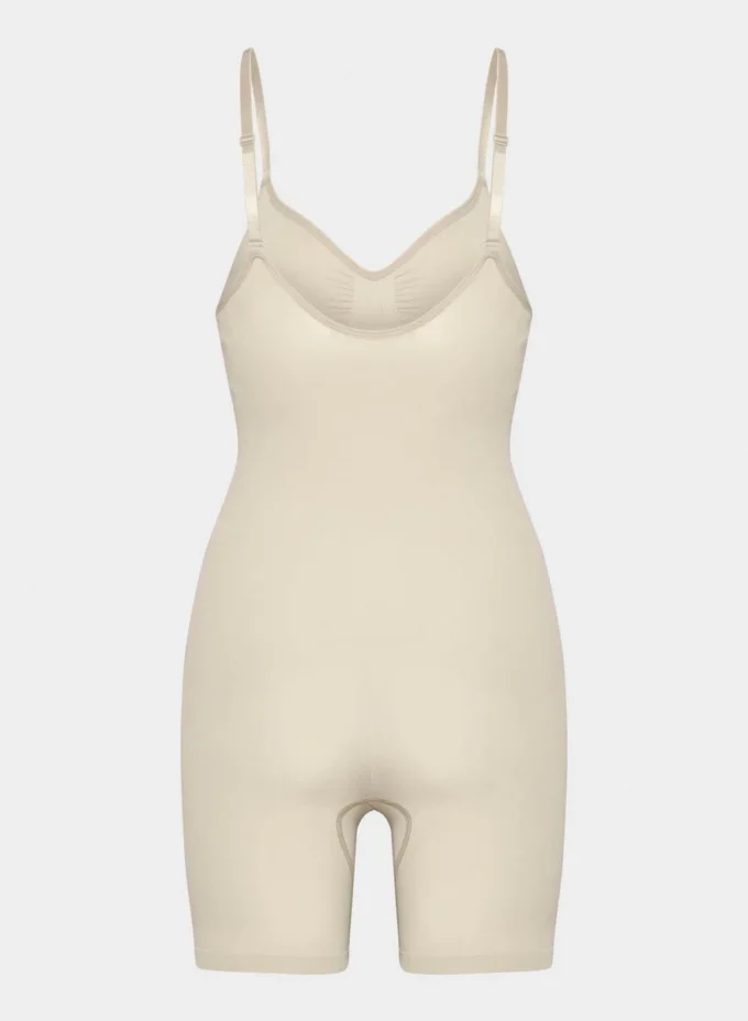 ShapeEnhance™ Nahtloser Body mit mittlerer Beinlänge