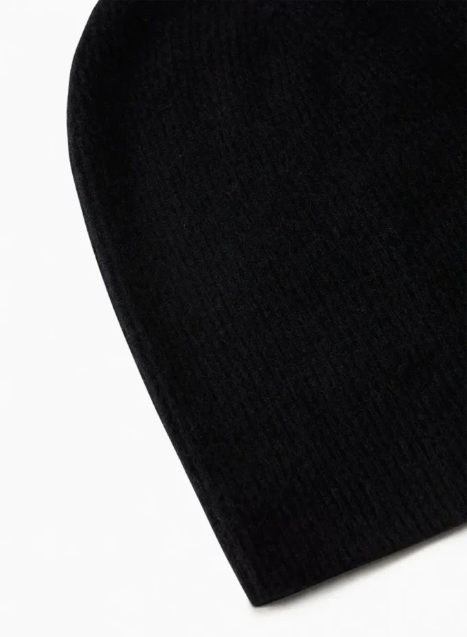 Slouchy-Mütze aus Kaschmir-Rippstrick Slouchy-Mütze aus Kaschmir-Rippstrick
