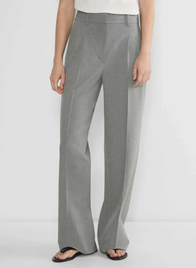 The Effortless Pant™ – (Re)ssential Light The Effortless Pant™ – (Re)ssential Light