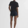 The Effortless Short™ Curve-fit Mini – CruiseLinen™ The Effortless Short™ Curve-fit Mini – CruiseLinen™