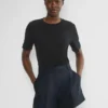 The Effortless Short™ Curve-fit Mini – CruiseLinen™ The Effortless Short™ Curve-fit Mini – CruiseLinen™