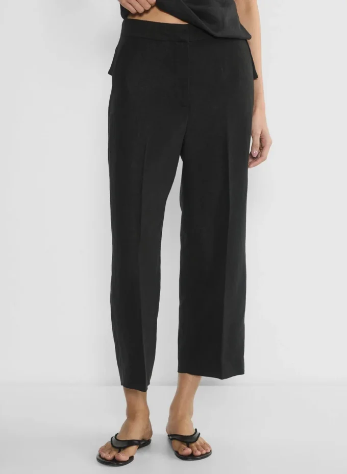 The Limitless Pant™ Cropped – CruiseLinen™ The Limitless Pant™ Cropped – CruiseLinen™