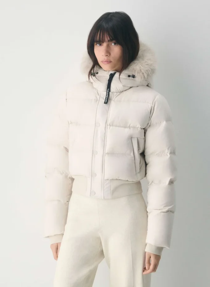 The Super Chalet Puff™ – cliMATTE™ The Super Chalet Puff™ – cliMATTE™